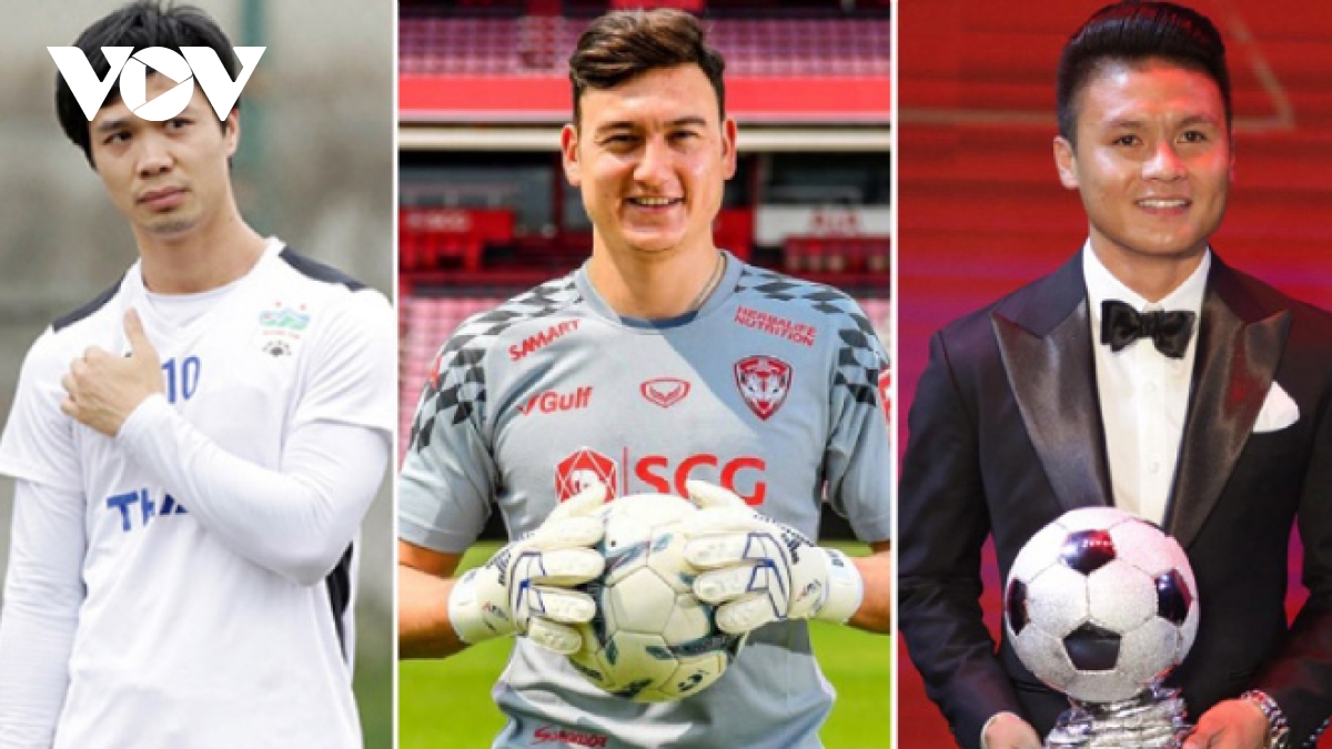 How many Vietnamese footballers have played abroad?